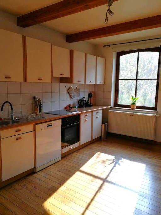 Ferienwohnung La Sittelle Des Aguesses Andenne Exterior foto