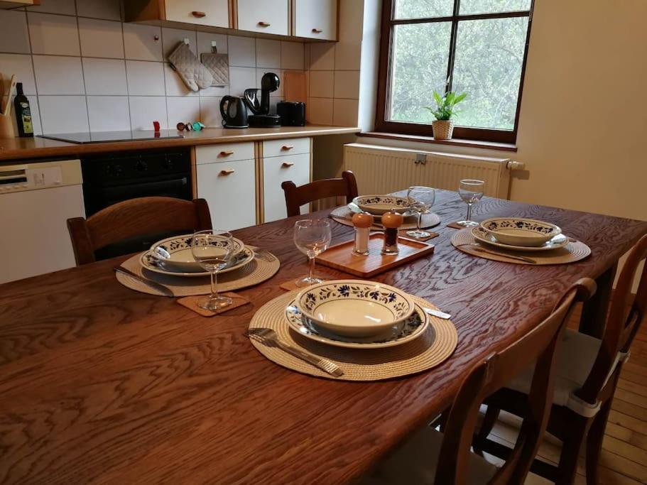 Ferienwohnung La Sittelle Des Aguesses Andenne Exterior foto