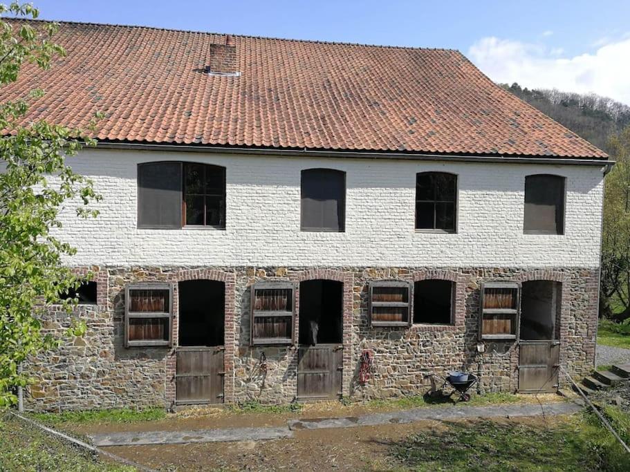 Ferienwohnung La Sittelle Des Aguesses Andenne Exterior foto